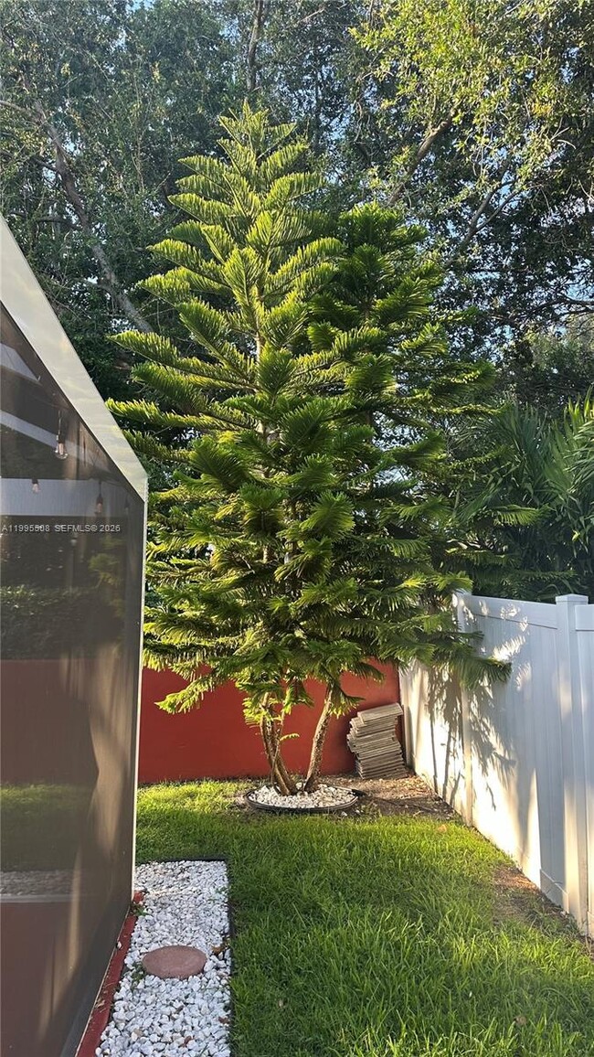 Building Photo - 13411 SW 17th Ct