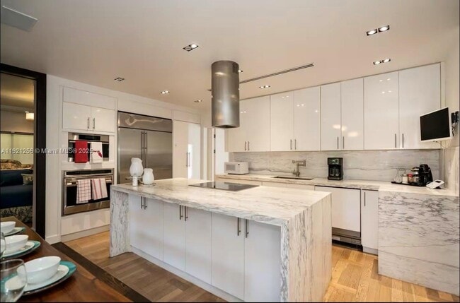 Building Photo - 45 SW 28th Rd