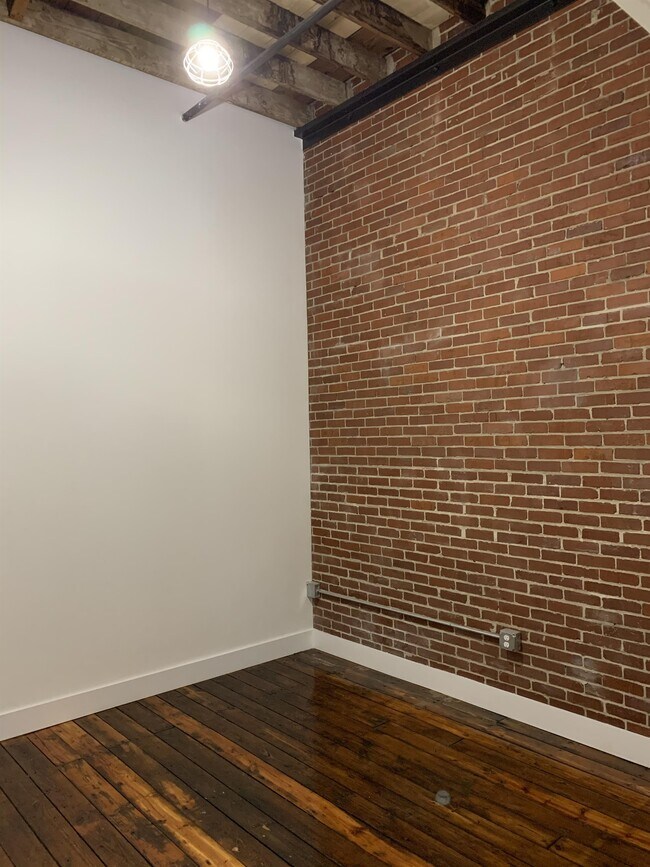 Building Photo - 240 1st St NE