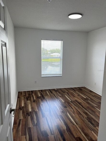 Building Photo - 13500 Applerose Ln