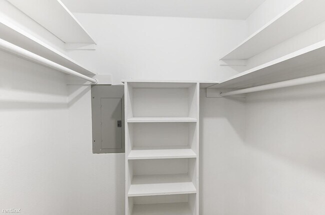 Building Photo - 1 br, 2 bath House - 1309 Lamp Post Lane S...