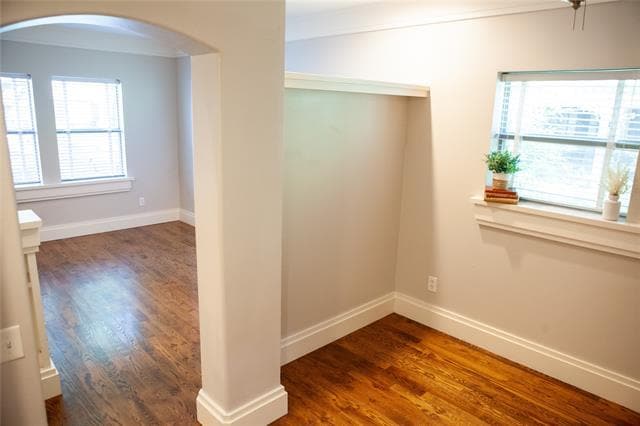 Building Photo - 5837 Velasco Ave