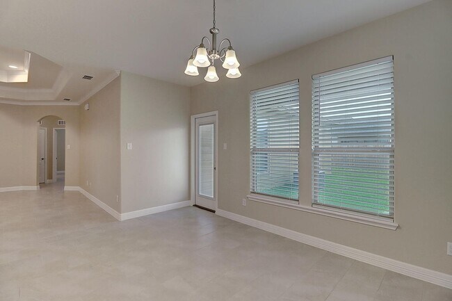 Building Photo - 2202 Crystal Bay Dr.