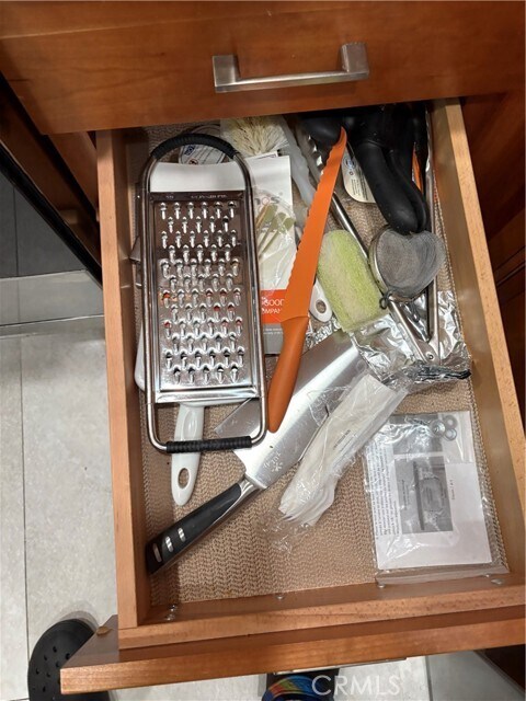 Building Photo - 525 E Seaside Way