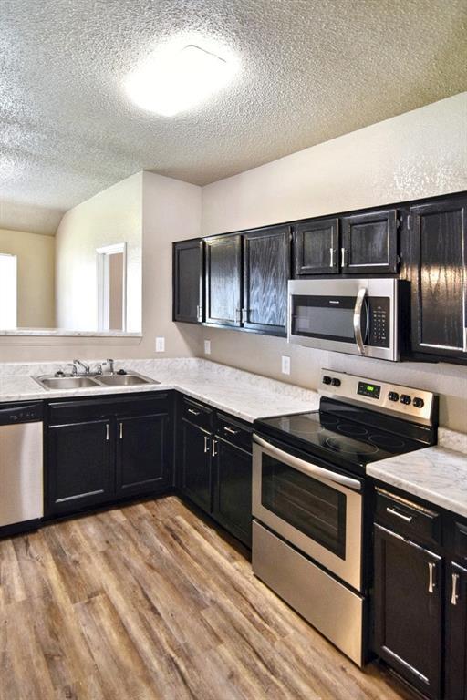 Building Photo - 4201 Bluestem Ln