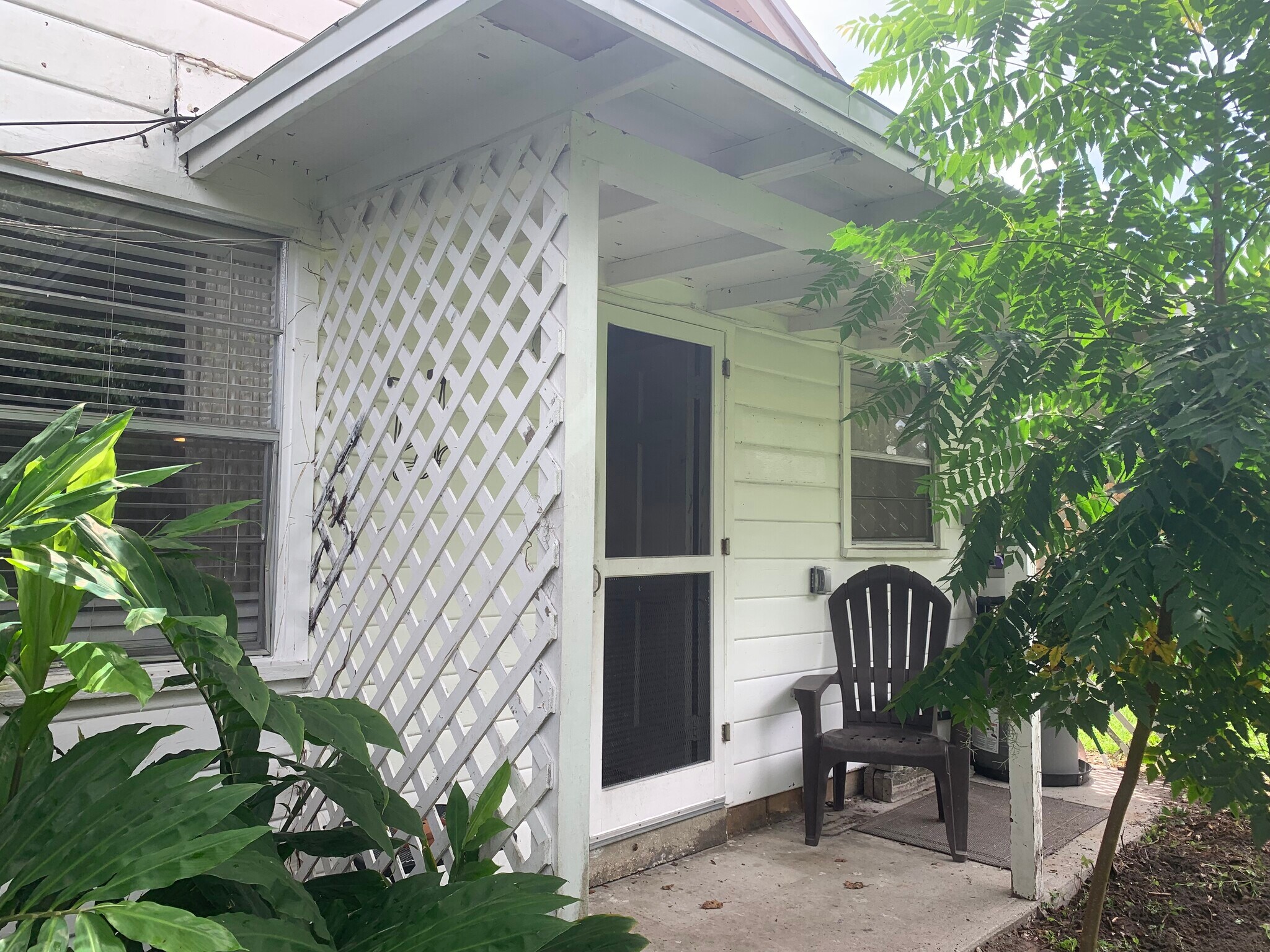 Building Photo - 2320 Vista Ave