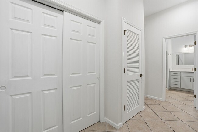 Building Photo - 7820 Clemson St