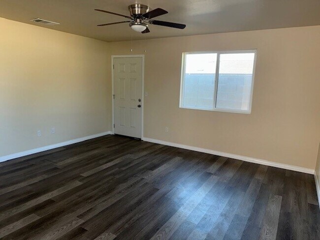 Building Photo - 221-223 Mariposa
