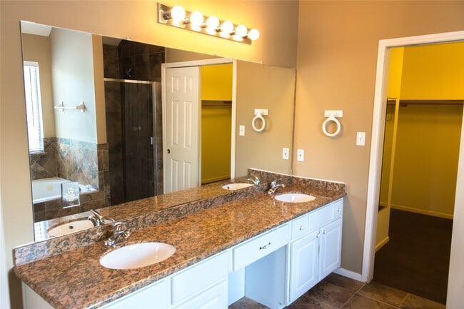 Building Photo - 25727 Bearborough Dr