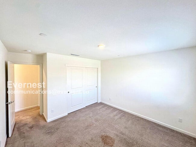 Building Photo - 8128 Bossa Nova Way