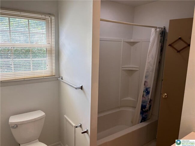 Building Photo - 167 Sunshine Dr