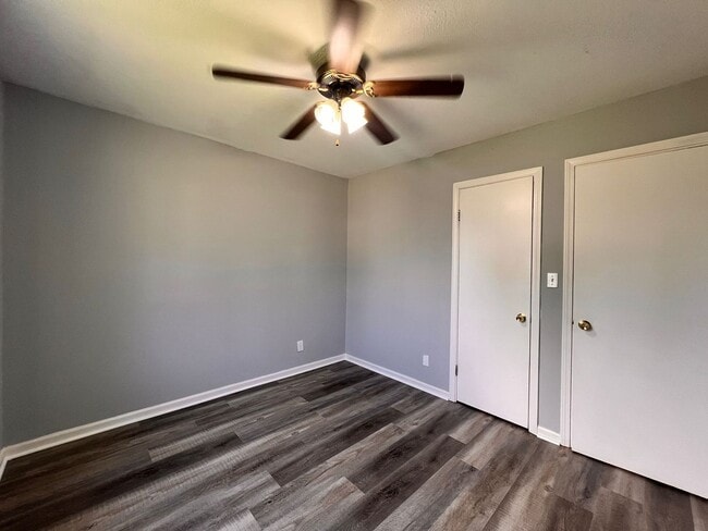 Building Photo - Move in ready!