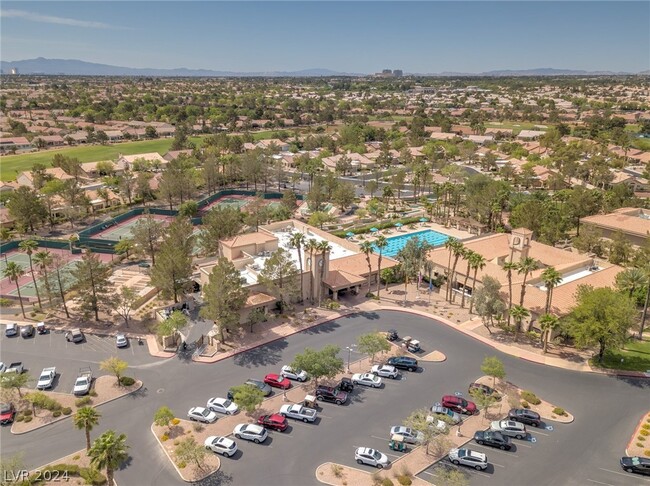 Building Photo - 10709 Shackleton Dr