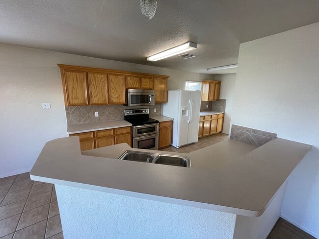 Building Photo - 4-Bedroom House for Rent in Killeen
