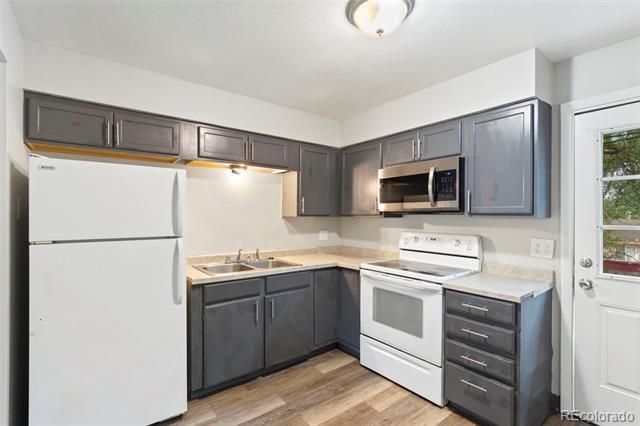 Building Photo - 330 Vehr Dr