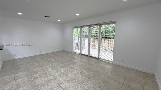 Building Photo - 3151 SW 47th St