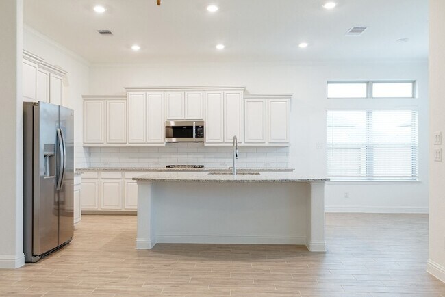 Building Photo - 1403 Woodson Rdg Ln