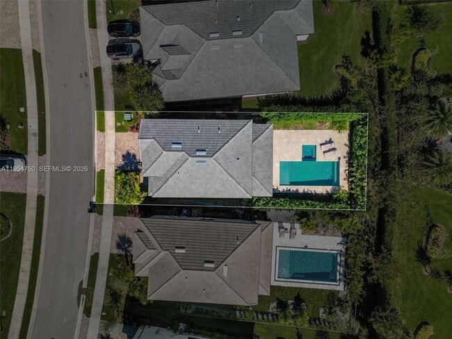 Building Photo - 4642 Pinehurst Trl W