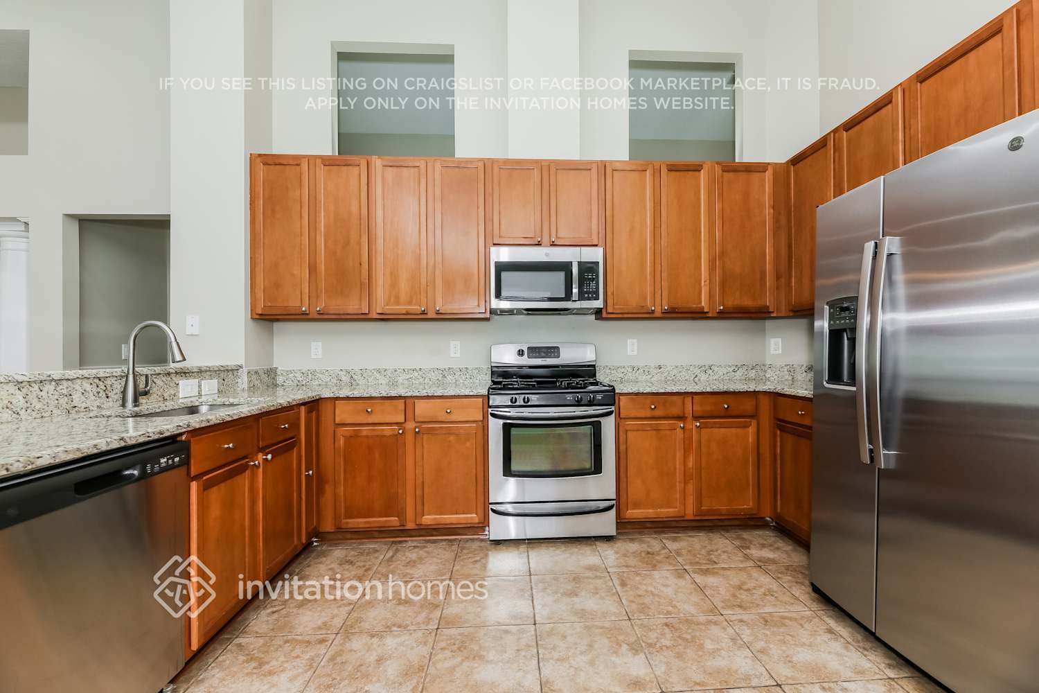 Building Photo - 14857 Falling Waters Dr