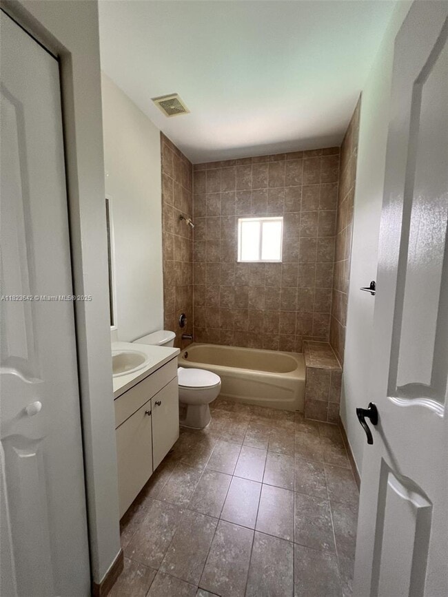 Building Photo - 14505 SW 158th Pl