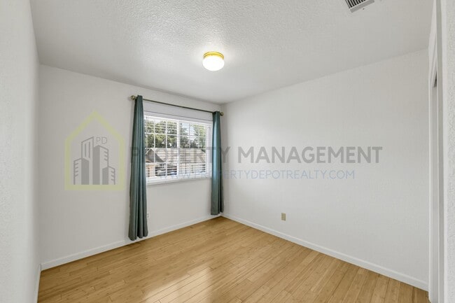Building Photo - Spacious 4-Bedroom Home for Rent - $2800/m...
