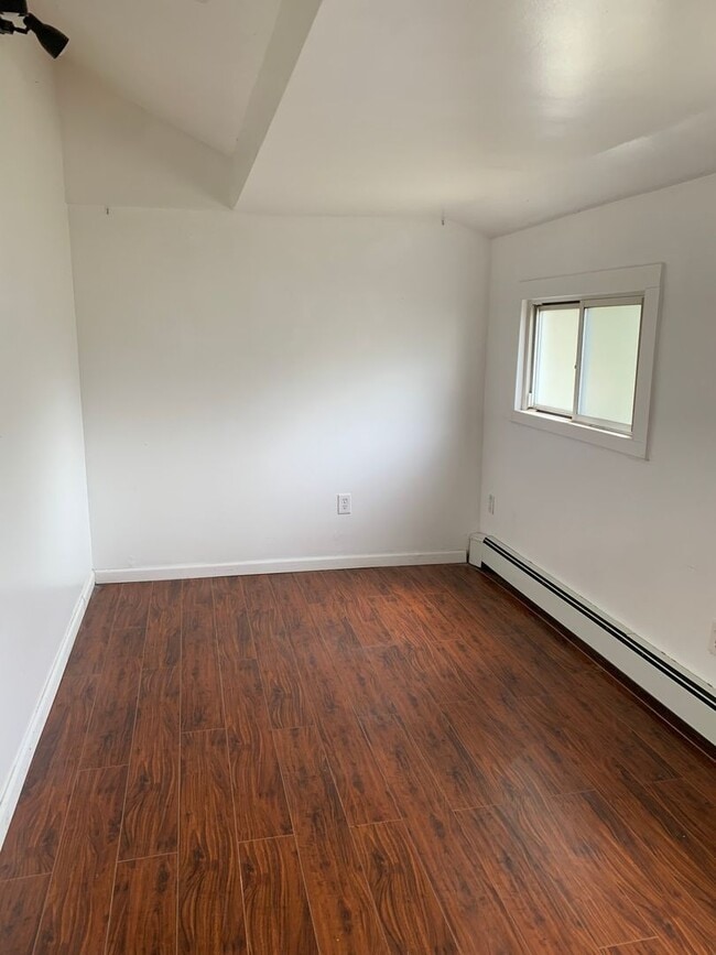 Building Photo - 776 NY-284