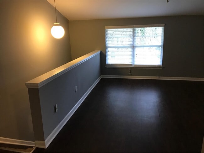 Building Photo - 2494 Etiwan Ave