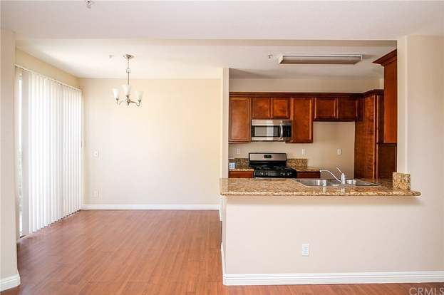 Building Photo - 13133 Le Parc Blvd