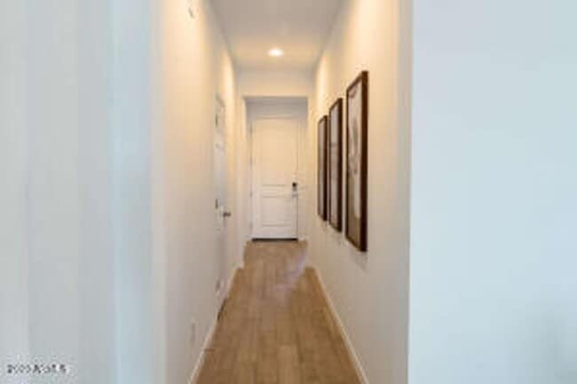 Building Photo - Apply Here www.realty480pm.appfolio.com/listings