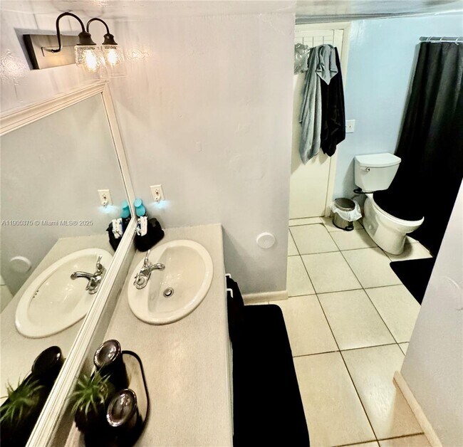 Building Photo - 15201 SW 80th St