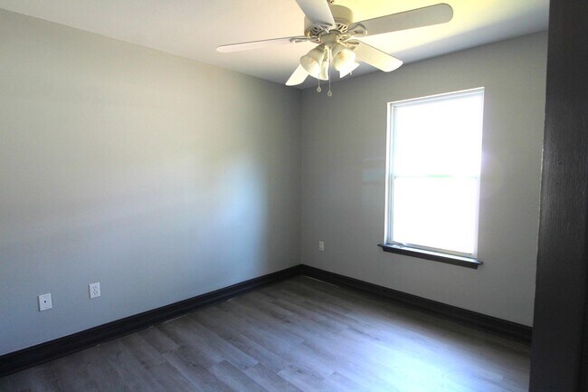 Building Photo - 3-Bedroom Coming Soon In June!