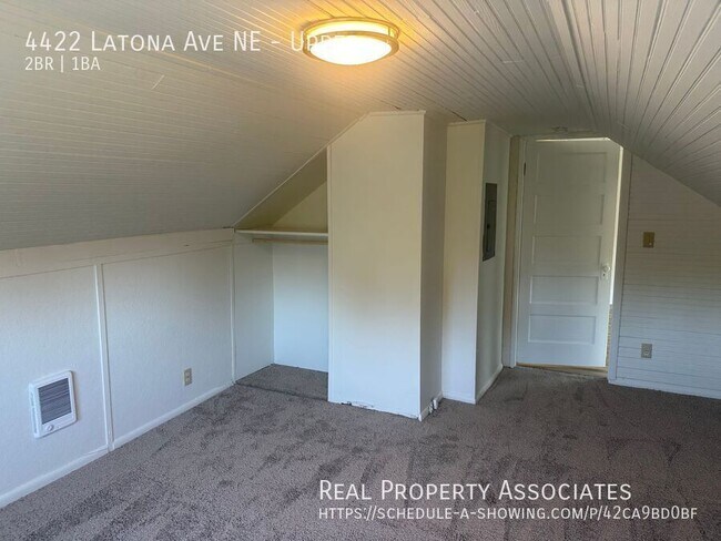 Building Photo - 4422 Latona Ave NE