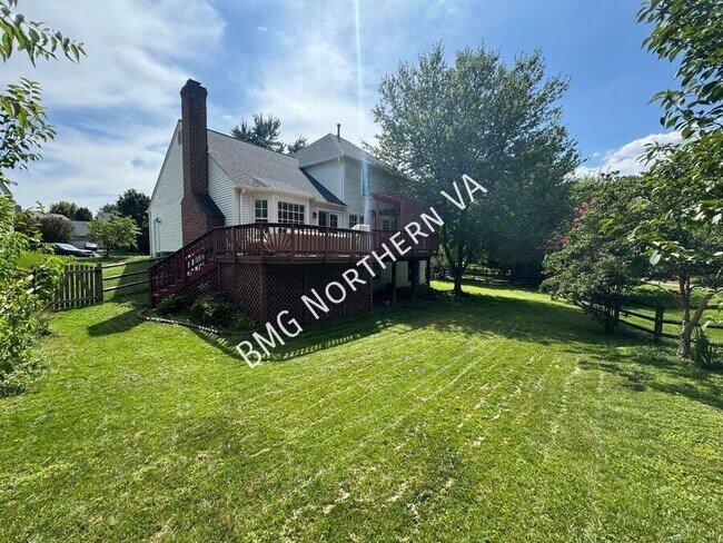 Building Photo - 10205 Daylily Ct