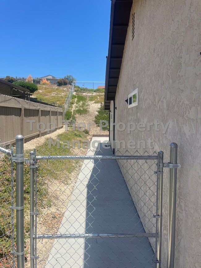 Building Photo - ***REMODELED Peacock Hills Community of Oceanside - 2 bed / 2 bath House*** 55+ ONLY