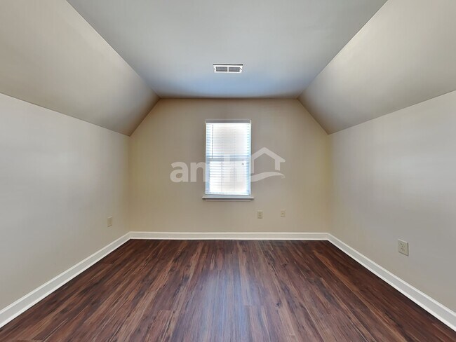 Building Photo - 4799 Eagle Path