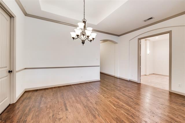 Building Photo - 1025 Pampa Dr