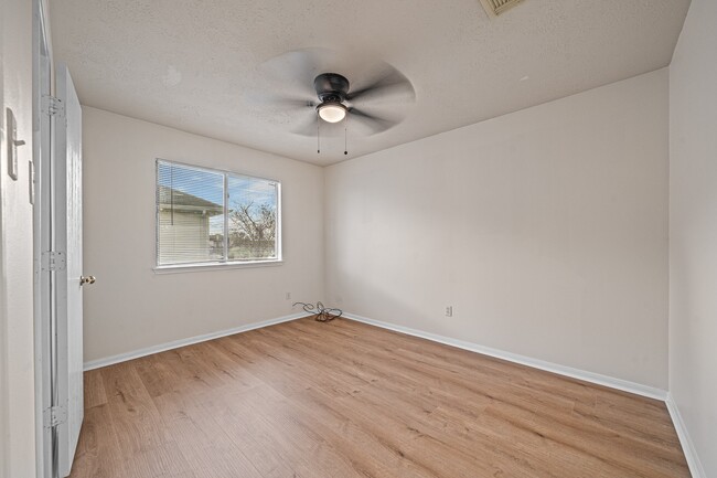 Building Photo - 21115 Hidden Bridle Ct