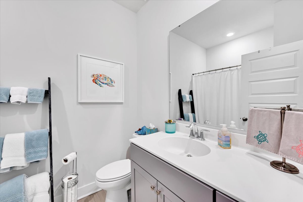 Building Photo - 804 Kings Oak Ct