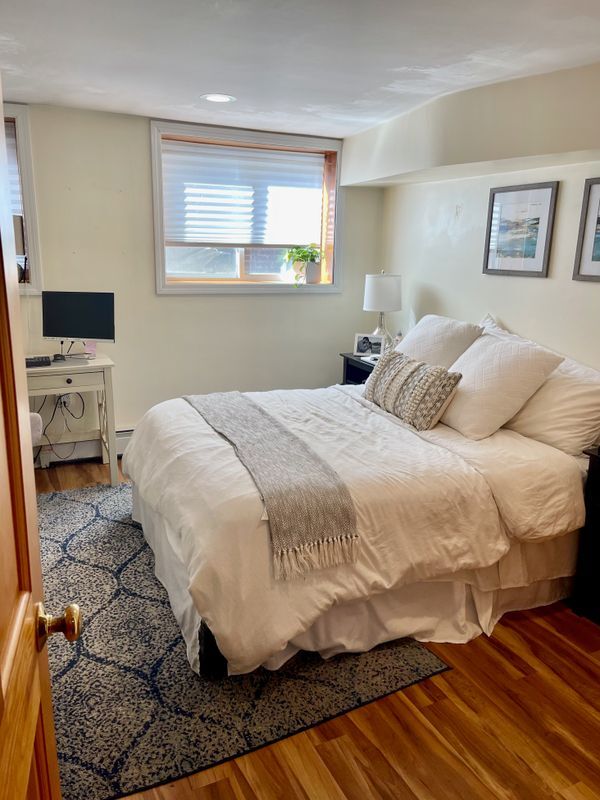 Building Photo - 46 Hull St