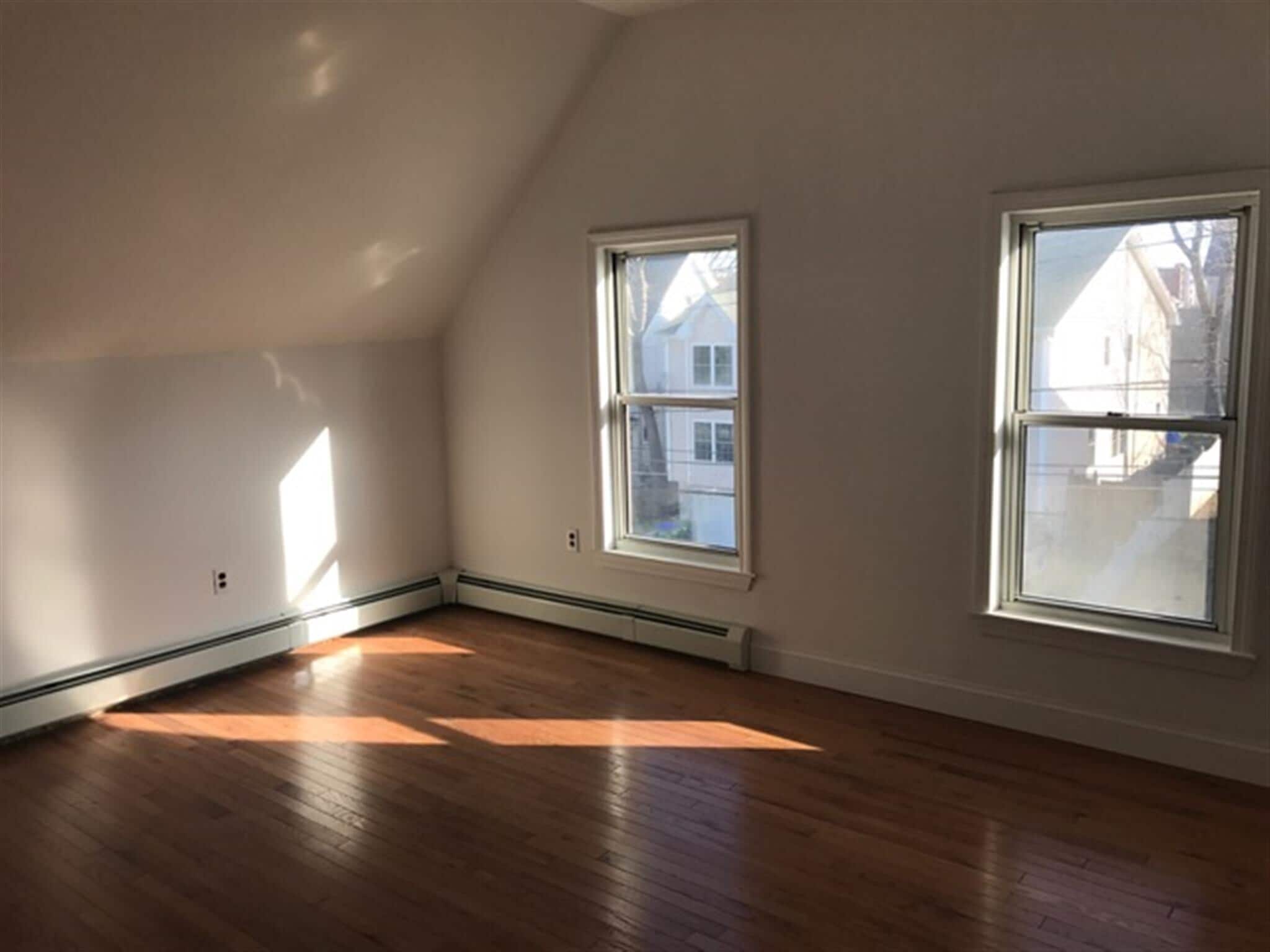 Building Photo - 25 4th St