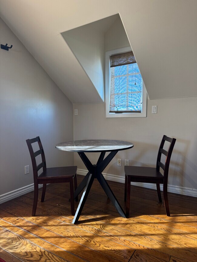 Building Photo - 12315 Marine St