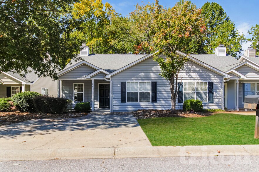 Primary Photo - 538 Providence Crossing