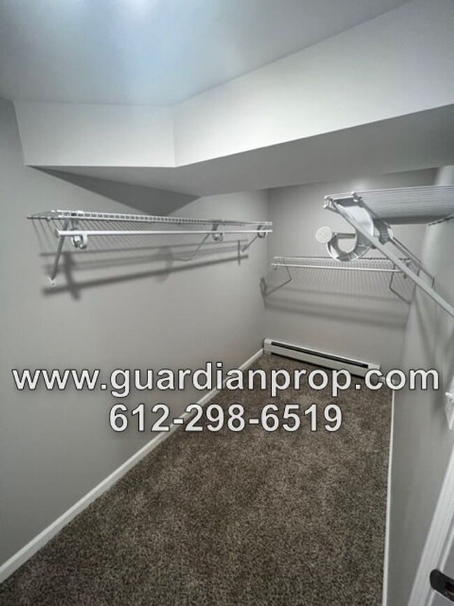 Building Photo - House Available August 1, Updated Kitchen ...