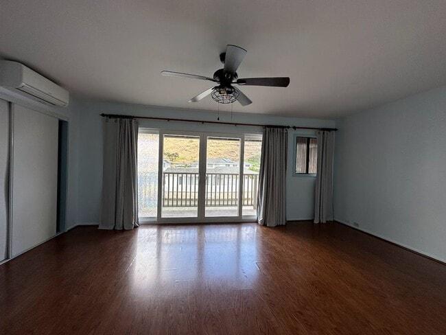 Building Photo - Hawaii Kai - The COLONY MARINA:  Lovely townhouse with spacious 4 bedrooms, 3 bath, 2 covered par...