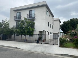 Building Photo - 11724 Gilmore St