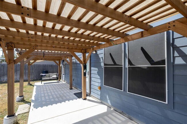 Primary Photo - 12744 Mirecourt Wy