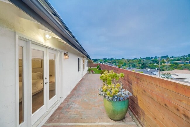 Building Photo - Beautiful house in heart of Point Loma