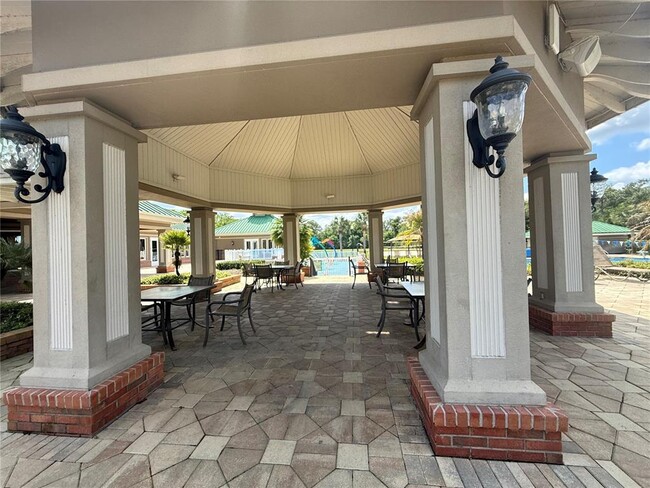 Building Photo - 19138 Meadow Pine Dr