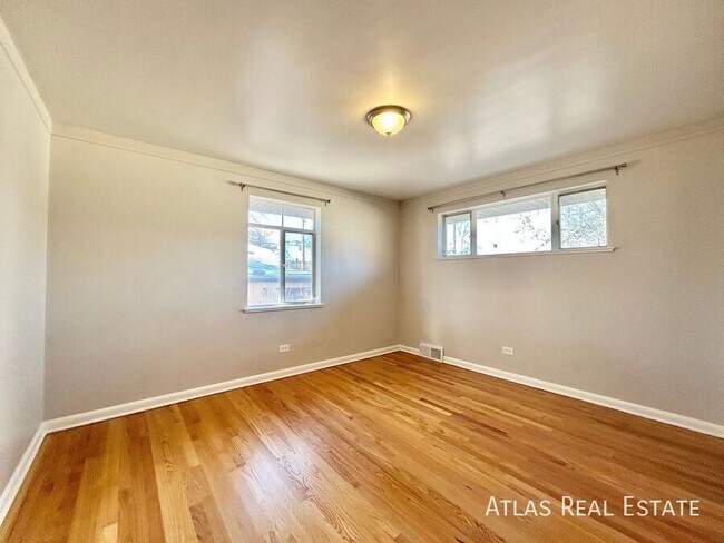 Building Photo - 2353 S Sherman St