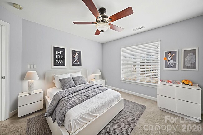 Building Photo - 704 Springwood Dr